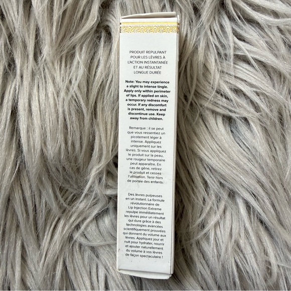 TOO FACED Lip Injection Extreme Hydrating Lip
Plumper Gloss NWB - Picture 5 of 6